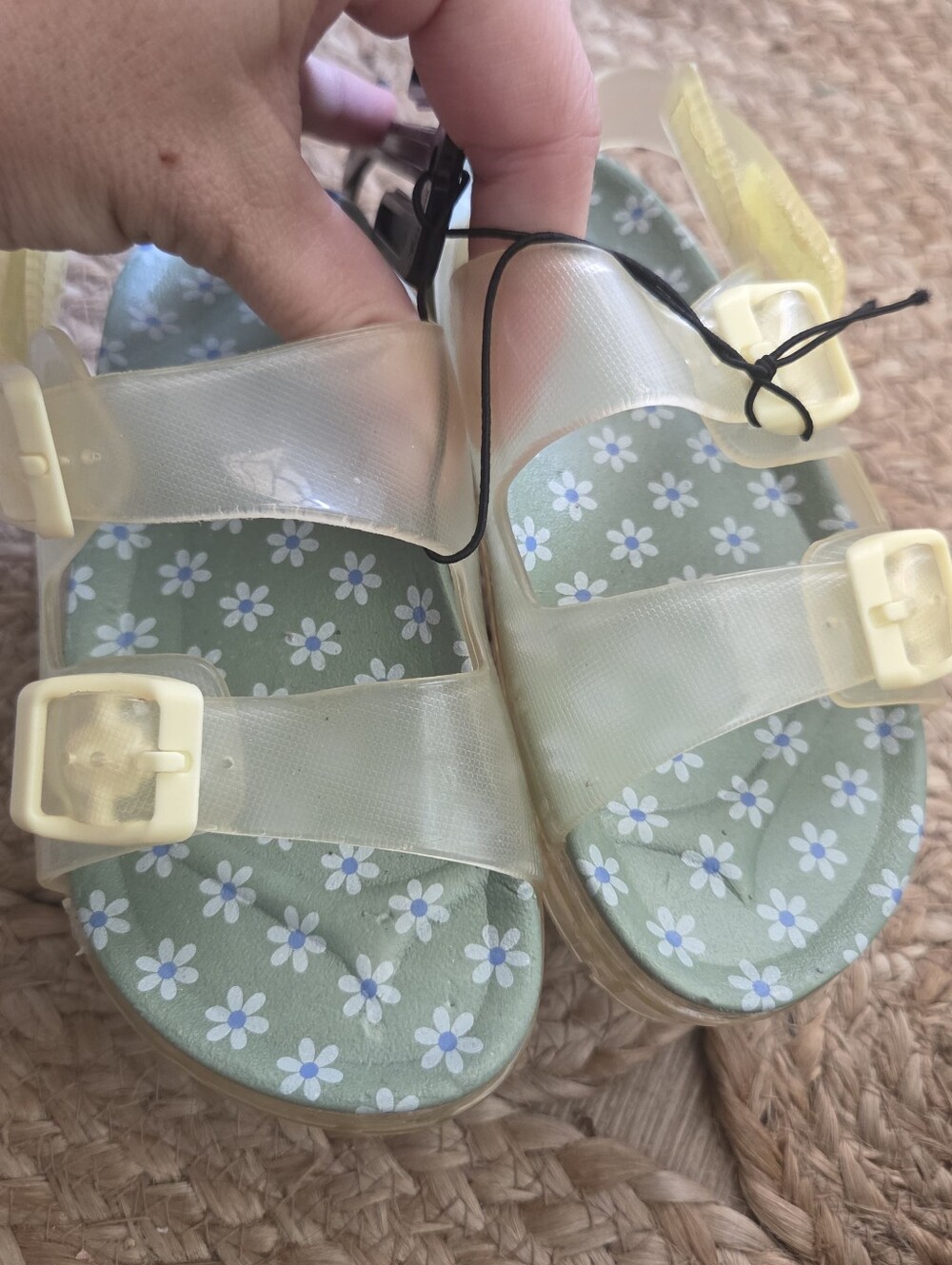 Kids Floral Jelly Sandals in Pale Yellow Toddler Size 10